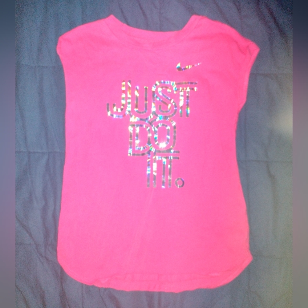 Nike Girl's Pink Just Do It Shirt Size 6